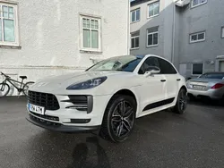Grå Begagnad 2019 Porsche Macan Sport SUV | 549 900 kr (Lite dyr)