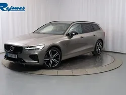 Grå Begagnad 2022 Volvo V60 R-Design Kombi | 449 900 kr (Lite dyr)