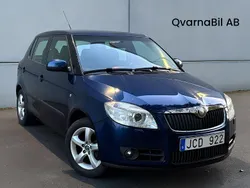Mörkblå Begagnad 2008 Skoda Fabia Halvkombi | 34 500 kr (Marknadspris)