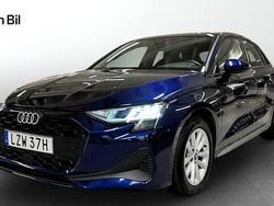Navarrablå metallic Begagnad 2024 Audi A3 Proline | 319 000 kr (Lite dyr)