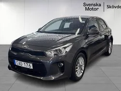 Grå Begagnad 2018 Kia Rio Halvkombi | 109 200 kr (Marknadspris)