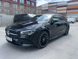 Svart Begagnad 2023 Mercedes CLA250e AMG Sedan | 360 000 kr