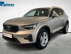 Silver (silver dawn metallic) Begagnad 2024 Volvo XC40 Core SUV | 354 900 kr (Bra pris)