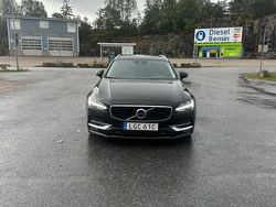 Svart Begagnad 2020 Volvo V90 Momentum Kombi | 179 900 kr (Lite dyr)