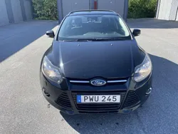 Svart Begagnad 2014 Ford Focus Titanium Kombi | 60 000 kr (Marknadspris)