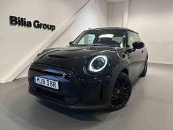 Svart Begagnad 2023 Mini Cooper SE Halvkombi | 209 900 kr