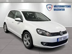 Vit Begagnad 2009 VW Golf VI Halvkombi | 64 900 kr (Marknadspris)
