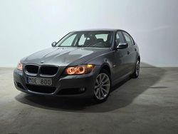 Grå Begagnad 2010 BMW 320 Sedan | 104 600 kr (Lite dyr)
