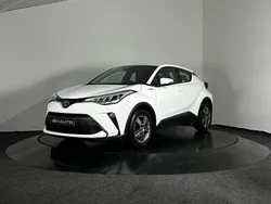 Vit Begagnad 2019 Toyota C-HR Active SUV | 229 900 kr (Marknadspris)