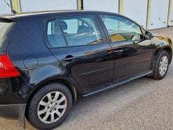 Svart Begagnad 2009 VW Golf Trendline Halvkombi | 59 900 kr (Marknadspris)