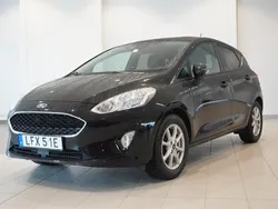 Svart Begagnad 2019 Ford Fiesta Titanium Halvkombi | 119 800 kr (Marknadspris)