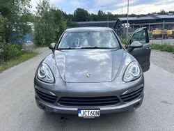 Grå Begagnad 2012 Porsche Cayenne S E-Hybrid SUV | 219 000 kr (Bra pris)