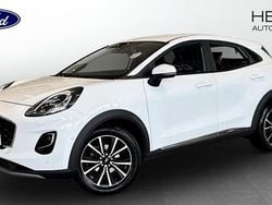 Frozen white Begagnad 2022 Ford Puma Gen-E Titanium SUV | 189 900 kr (Marknadspris)