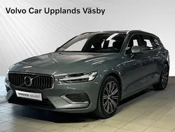 Grå Begagnad 2022 Volvo V60 Kombi | 346 900 kr (Marknadspris)