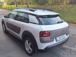 Vit Begagnad 2015 Citroën C4 Cactus PureTech Halvkombi | 68 500 kr (Marknadspris)
