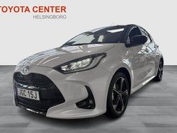 Vit Begagnad 2024 Toyota Yaris Hybrid Edition Halvkombi | 319 900 kr