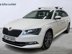 Vit Begagnad 2019 Skoda Superb Kombi | 199 000 kr (Bra pris)