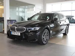 Svart Ny 2024 BMW 330e M Sport Kombi | 599 800 kr (Bra pris)