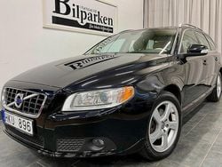 Svart Begagnad 2010 Volvo V70 Summum Kombi | 99 900 kr (Marknadspris)
