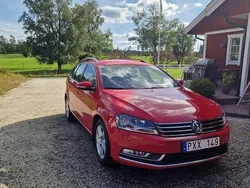 Röd Begagnad 2012 VW Passat Kombi | 59 000 kr (Bra pris)