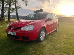 Röd Begagnad 2008 VW Golf VI Trendline Halvkombi | 32 500 kr (Marknadspris)