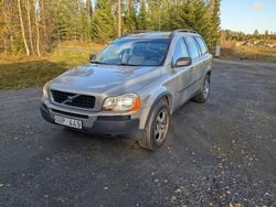 Brun Begagnad 2004 Volvo XC90 Standard SUV | 35 000 kr (Superpris)