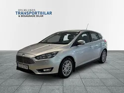 Grå Begagnad 2015 Ford Focus Titanium Halvkombi | 119 900 kr (Marknadspris)