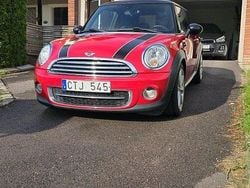 Röd Begagnad 2012 Mini Cooper D Halvkombi | 60 000 kr (Marknadspris)