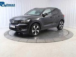 Svart Begagnad 2022 Volvo XC40 Core SUV | 274 000 kr