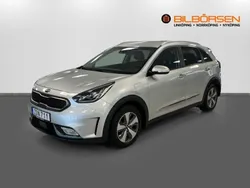 Grå Begagnad 2017 Kia Niro 2 SUV | 189 900 kr (Marknadspris)