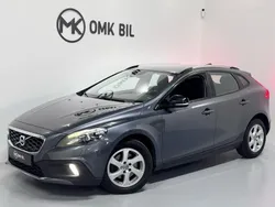 Grå Begagnad 2014 Volvo V40 CC Momentum Kombi | 119 000 kr (Marknadspris)