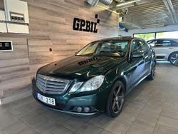Mörkgrön Begagnad 2009 Mercedes E220 Classic Sedan | 89 000 kr