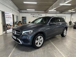 Grå Begagnad 2015 Mercedes GLC220 SUV | 229 900 kr (Marknadspris)