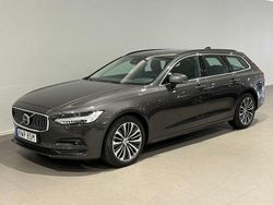 Grå Begagnad 2022 Volvo V90 Momentum Kombi | 369 500 kr (Marknadspris)