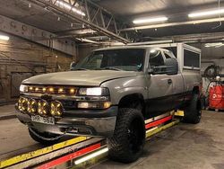 Svart Begagnad 2001 Chevrolet Silverado Sedan | 60 000 kr