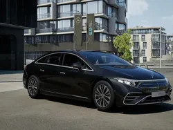 Svart Ny 2024 Mercedes EQS350 Sedan | 899 000 kr