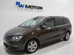 Mörkbrun Begagnad 2015 VW Sharan Minibuss | 149 800 kr (Marknadspris)