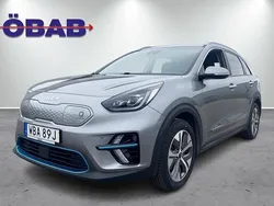 Grå (gråmetallic) Begagnad 2021 Kia e-Niro 2 SUV | 268 900 kr (Dyr)