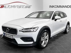 Vit Begagnad 2019 Volvo V60 CC Kombi | 229 900 kr (Marknadspris)