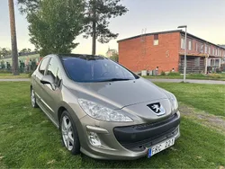 Grå Begagnad 2010 Peugeot 308 Halvkombi | 34 000 kr (Marknadspris)