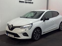 Vit Begagnad 2019 Renault Clio V Zen Halvkombi | 114 900 kr (Bra pris)