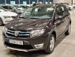 Svart Begagnad 2014 Dacia Sandero Stepway Halvkombi | 67 900 kr (Lite dyr)