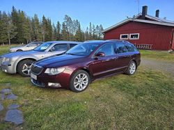 Röd Begagnad 2010 Skoda Superb Elegance Kombi | 75 000 kr (Lite dyr)