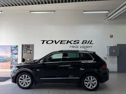 Svart (deep black pearl) Begagnad 2018 VW Tiguan Comfortline SUV | 209 900 kr (Marknadspris)