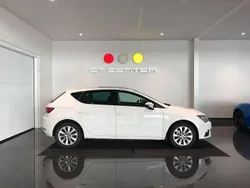 Vit Begagnad 2019 Seat Leon Style Halvkombi | 139 900 kr (Marknadspris)