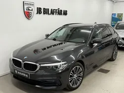 Grå Begagnad 2019 BMW 520 Sport Line Kombi | 229 700 kr (Superpris)