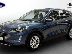Blå Begagnad 2023 Ford Kuga Titanium SUV | 269 900 kr (Marknadspris)