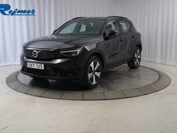 Svart Begagnad 2022 Volvo XC40 Core SUV | 329 900 kr
