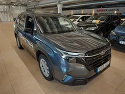 Grå (magnetite gray metallic) Begagnad 2025 Subaru Forester SUV | 483 400 kr