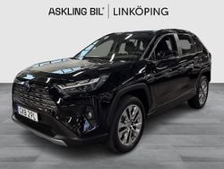 Svart Begagnad 2024 Toyota RAV4 Hybrid Executive SUV | 469 000 kr (Marknadspris)